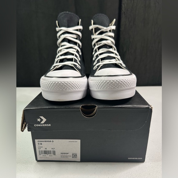 Chuck Taylor All‎ Star Lift Platform Canvas Women’s Size 7.5 - Picture 1 of 12